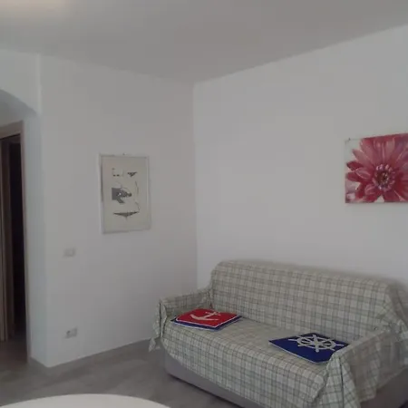 A Di Vico Martiri *